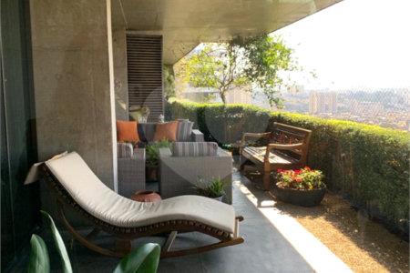 COND PANORAMA DO MORUMBI - APARTAMENTO 511 MA.U / 4 SUITES / 3 VAGAS - LAZER COMPLETO