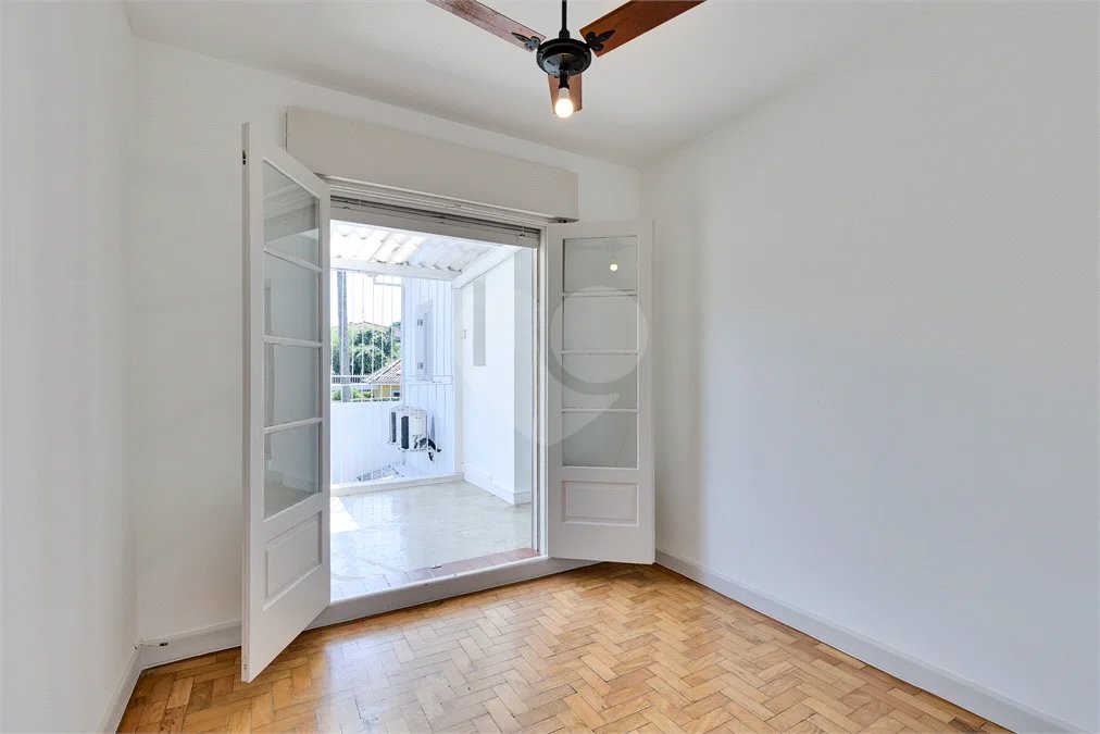 Casa de Vila à venda com 4 quartos, sendo 2 suítes, em Alto da Boa Vista, São Paulo, SP