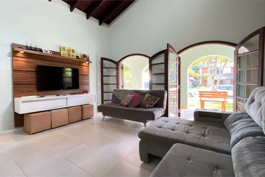Casa à venda com 3 quartos, sendo 1 suíte,  em Riviera de São Lourenço, Bertioga, SP
