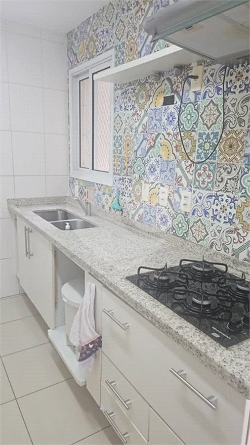 Apartamento para alugar com 3 quartos, sendo 1 suíte,  em Vila Olímpia, São Paulo, SP