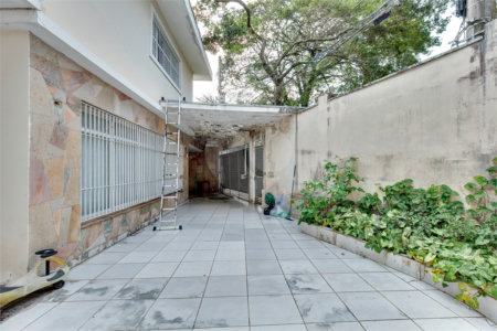 Sobrado com 4 quartos à venda em Granja Julieta, São Paulo - SP