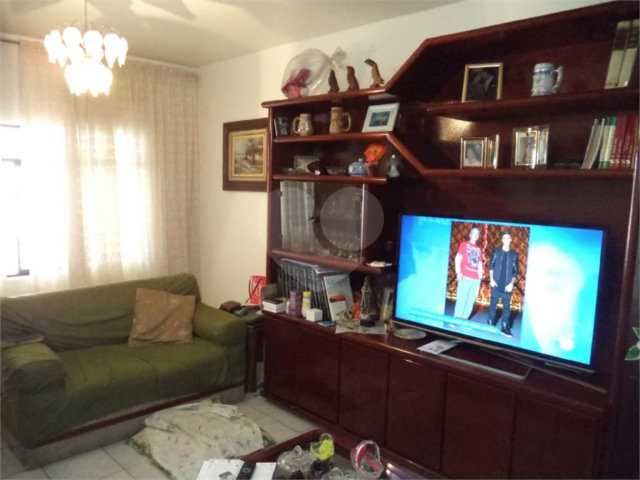 Sobrado à venda com 3 quartos, sendo 1 suíte,  em Horto, São Paulo, SP