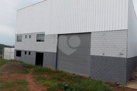 Galpão de 1200 m ² novos para locação em Nazaré Paulista/ Atibaia