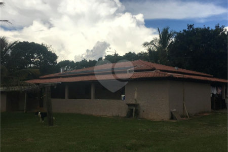 Chácara no Condomínio Itaipu