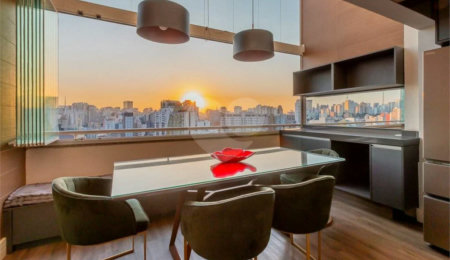 LOFT DUPLEX DE CINEMA. VENHA FAZER UMA VISITA.