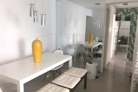 Conforto e Lazer Completo no Tatuapé: Apartamento de 78 m² com Suíte e Duas Vagas!