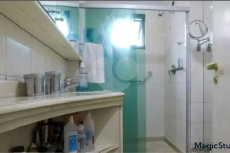 Apartamento com 187m² , 4 dormitórios , sendo 1 suíte , 3 vagas , para locação na Vila Mariana.