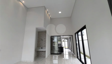 Casa à venda com 3 quartos, sendo 1 suíte,  no condomínio Residencial das Macaubeiras, São João da Boa Vista - SP