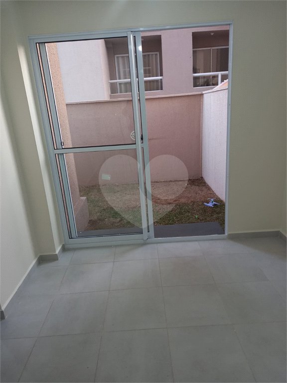 Apartamento Térreo – Condomínio Monte Pinheiros