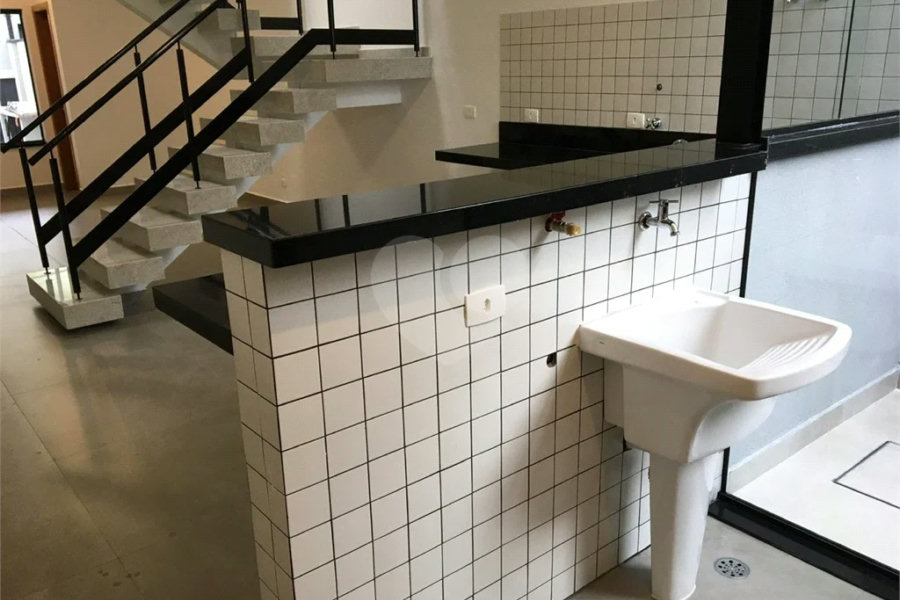Casa, 3 dormitórios, 1 suíte, 2 vagas, para locação em Água Fria, em São Paulo