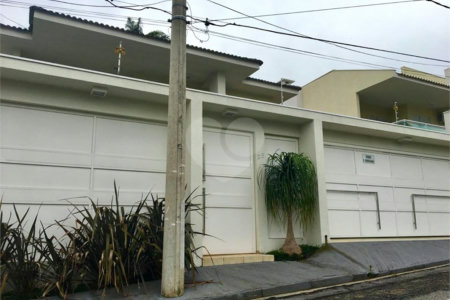 Linda casa Vila Oliveira