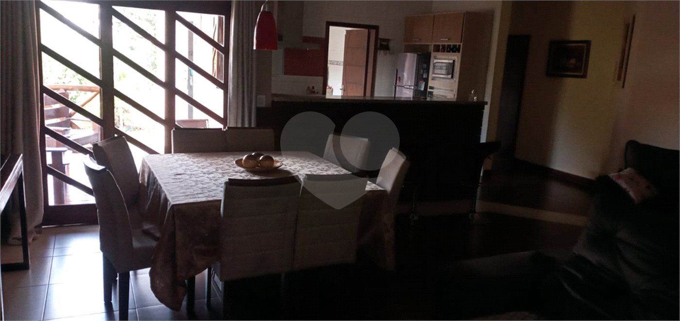 Chácara à venda com 3 quartos, sendo 2 suítes,  em Monterrey, Louveira, SP