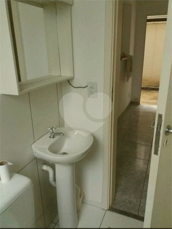 Apartamento com 2 dormitórios