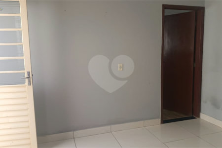 Casa á venda no Residencial Jardim Jóckei Club A