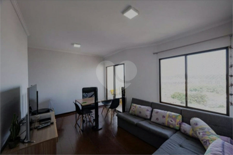 Apto com 3 Dorms com sacada 2 banheiros e 1 vaga de Garagem coberta lazer completo