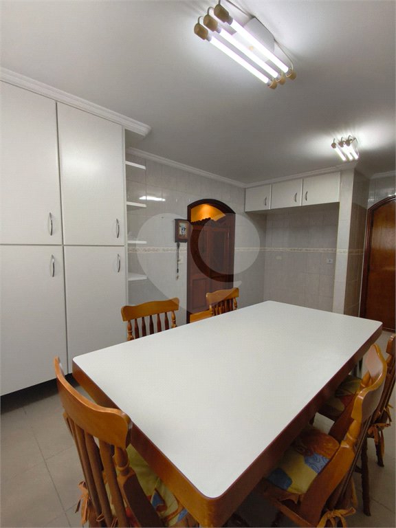 Excelente Sobrado à venda com 281m2 de área construída