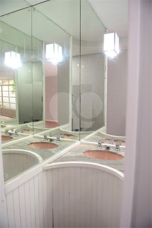 Casa térrea em Araraquara/SP.