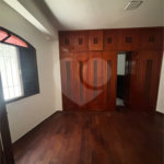 Casa com 70m², 3 dormitórios, sendo 1 suíte, 4 vagas, à venda no bairro do Ipiranga.