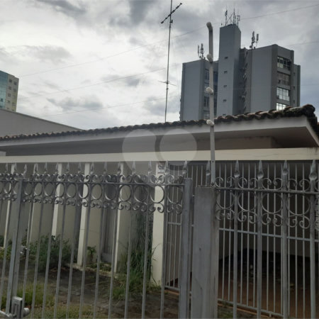 Casa à venda próxima à Santa Casa – Ideal para clínica ou consultório!