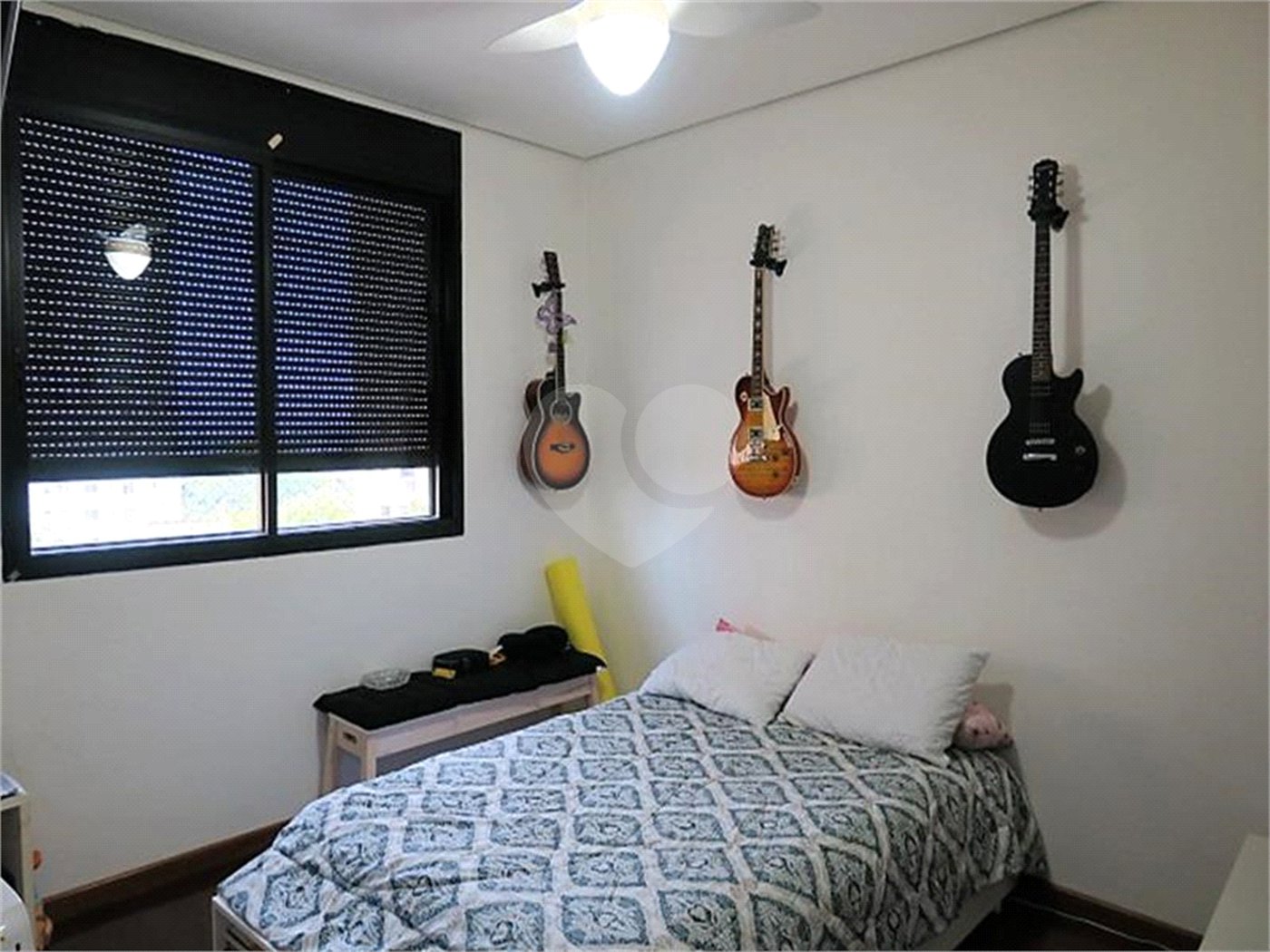 APARTAMENTO UM POR ANDAR!