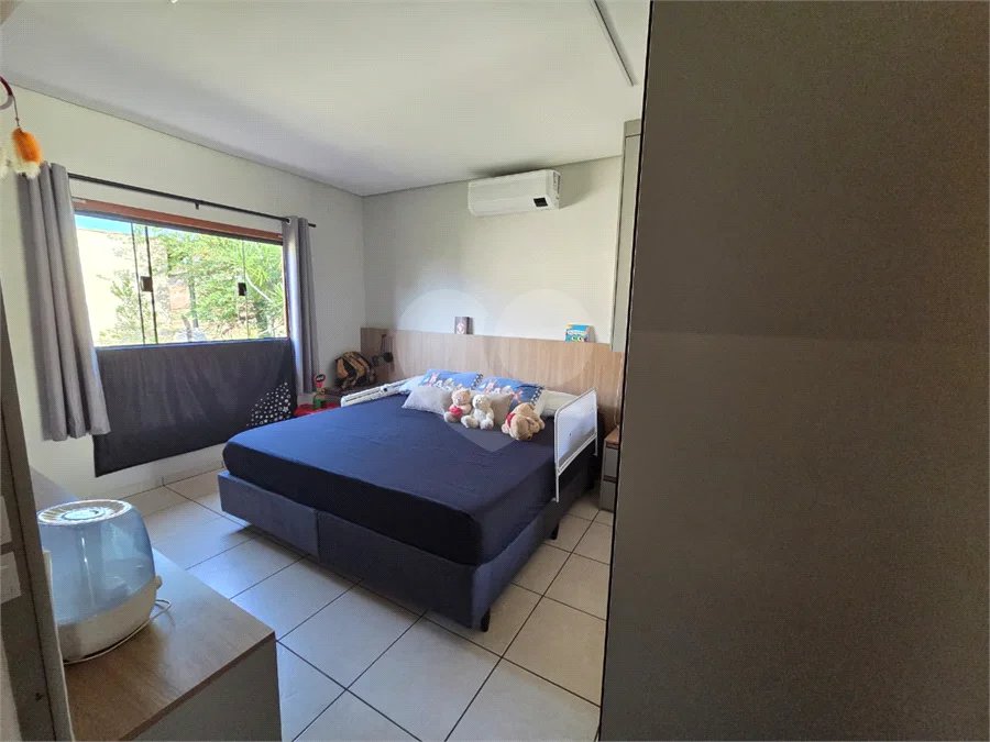 Casa com 3 dormitórios e piscina no Condomínio Cafezal VI em Itupeva SP