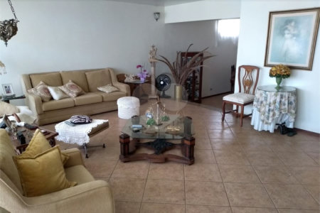 Casa Residencial ou Comercial no Centro
