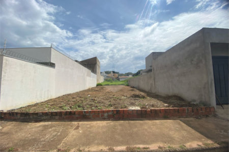 Terreno à Venda no Jardim Embaré - São Carlos