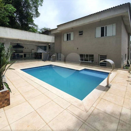 Casa de Alto Padrão à Venda e Locação - Condomínio Vila Verde