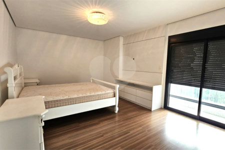 Apartamento com 4 suítes a venda no Alto da Boa Vista