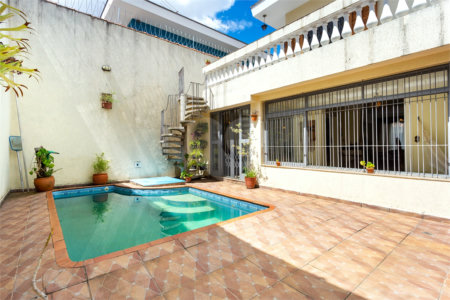 Sobrado à venda com 4 quartos, sendo 1 suíte, em Jardim Prudência, São Paulo, SP