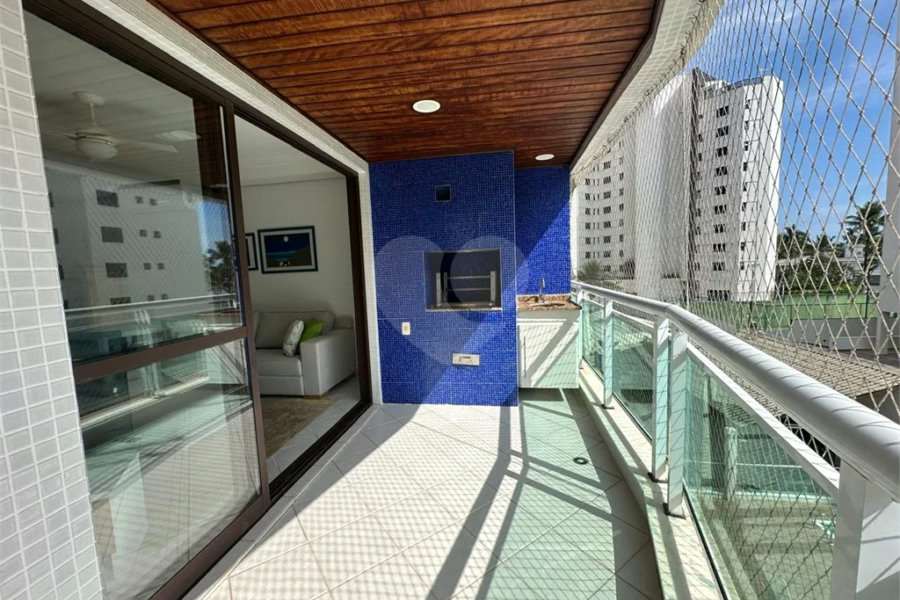 Apartamento à venda com 3 quartos, sendo 1 suíte, em Riviera de São Lourenço, Bertioga, SP