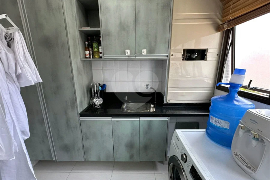 Apartamento à venda com 3 quartos, sendo 1 suíte, em Riviera de São Lourenço, Bertioga, SP