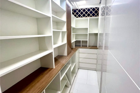 Apartamento à venda com 3 quartos, sendo 1 suíte, em Alto da Boa Vista, São Paulo, SP