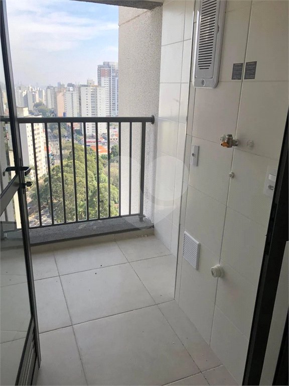 Lindo apartamento em excelente localização no Alto da Mooca, com 83m² com 3 dorms, sendo 1 suite, banheiro,lavabo,varanda gourmet, Aceita e estuda Permuta.