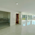 Apartamento com 260m² à venda na Av. Paes de Barros - Recém reformado 100% - Impecável.