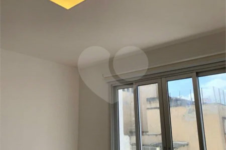 Apartamento á venda no Centro de São Paulo de 26m² com 1 dormitório