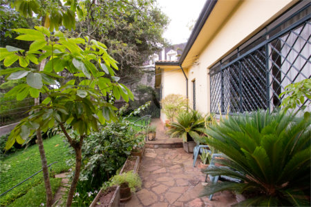 Casa à venda com 3 quartos, sendo 1 suíte,  em Campo Belo, São Paulo, SP
