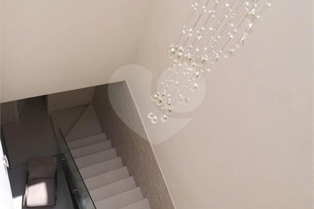 Sobrado à venda na Saúde, 177m² com 3 dormitórios e 2 vagas