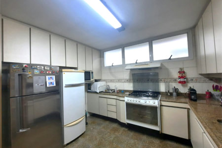 Casa para alugar com 4 quartos, sendo 2 suítes,  em Alto da Boa Vista, São Paulo, SP