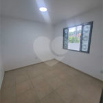 SOBRADO TIPO APARTAMENTO COM 1 QUARTO PARA LOCAÇÃO 153m² - SANTÍSSIMO