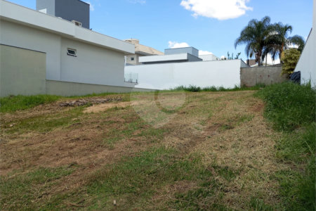 Terreno para venda no condomínio de alto padrão DAMHA II