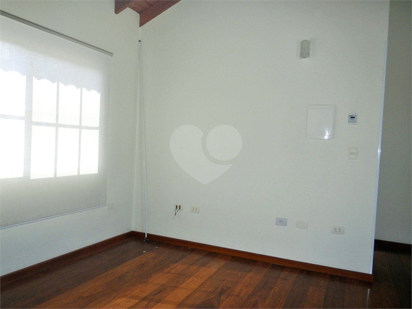 Casa à venda na Saúde c/293m2 - 4 Suítes/4 Salas/3 Vagas na garagem