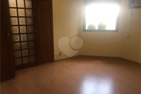 Apartamento para alugar com 3 quartos, sendo 1 suíte, em Brooklin, São Paulo, SP