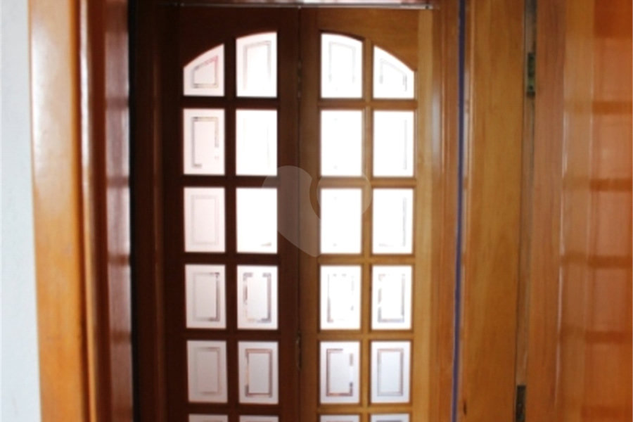 Apartamento 03 Dorm 02 Banheiros 01 Vaga na Saúde para Venda.