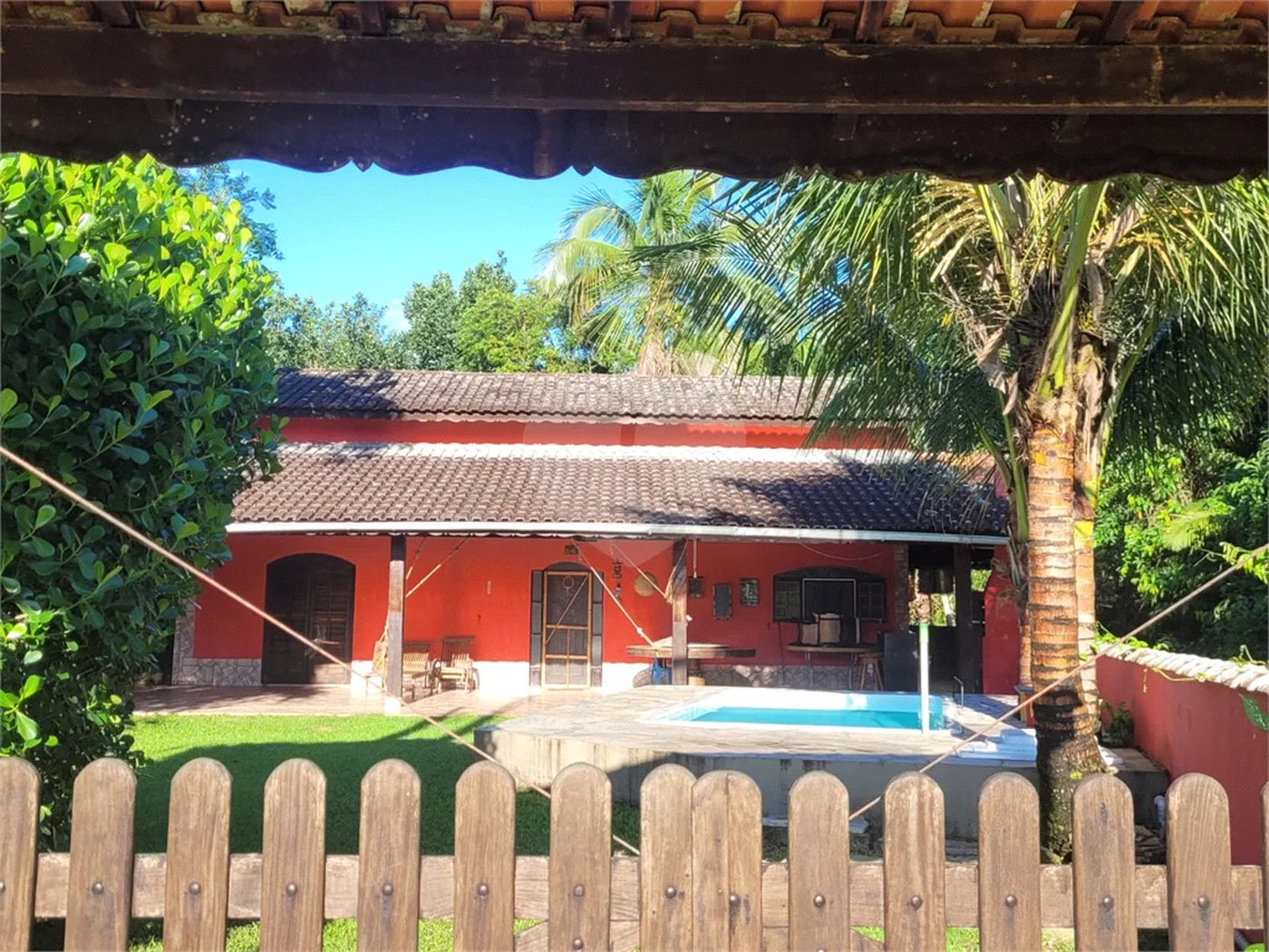 Casa à venda com 3 quartos, sendo 2 suítes, em Costa do Sol, Bertioga, SP