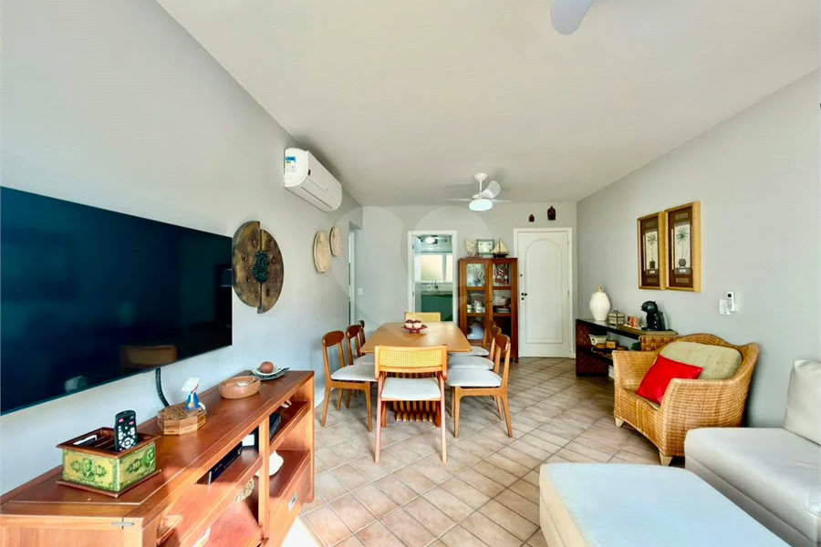 Apartamento à venda com 3 quartos, sendo 1 suíte, em Riviera de São Lourenço, Bertioga, SP