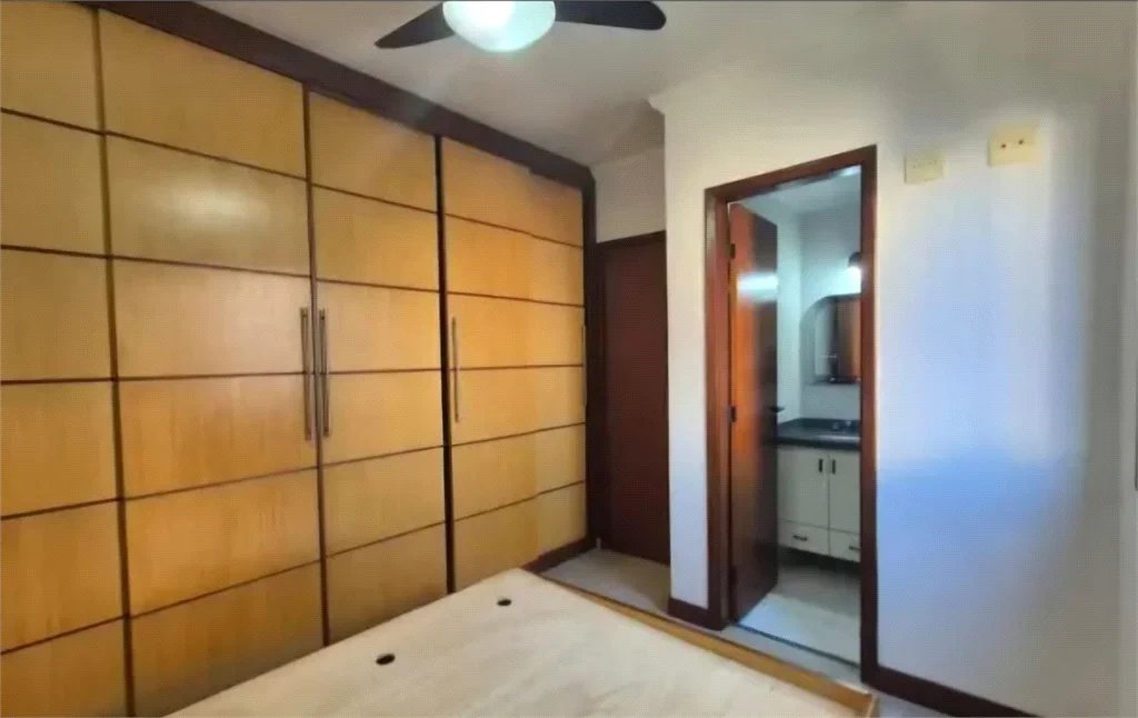 Apartamento à venda com 3 quartos, sendo 1 suíte,  em Jardim das Vertentes, São Paulo, SP