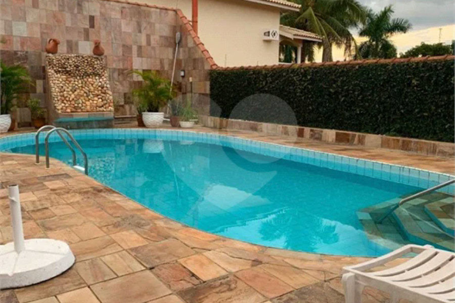 Casa com 3 dormitórios à venda em Águas de São Pedro