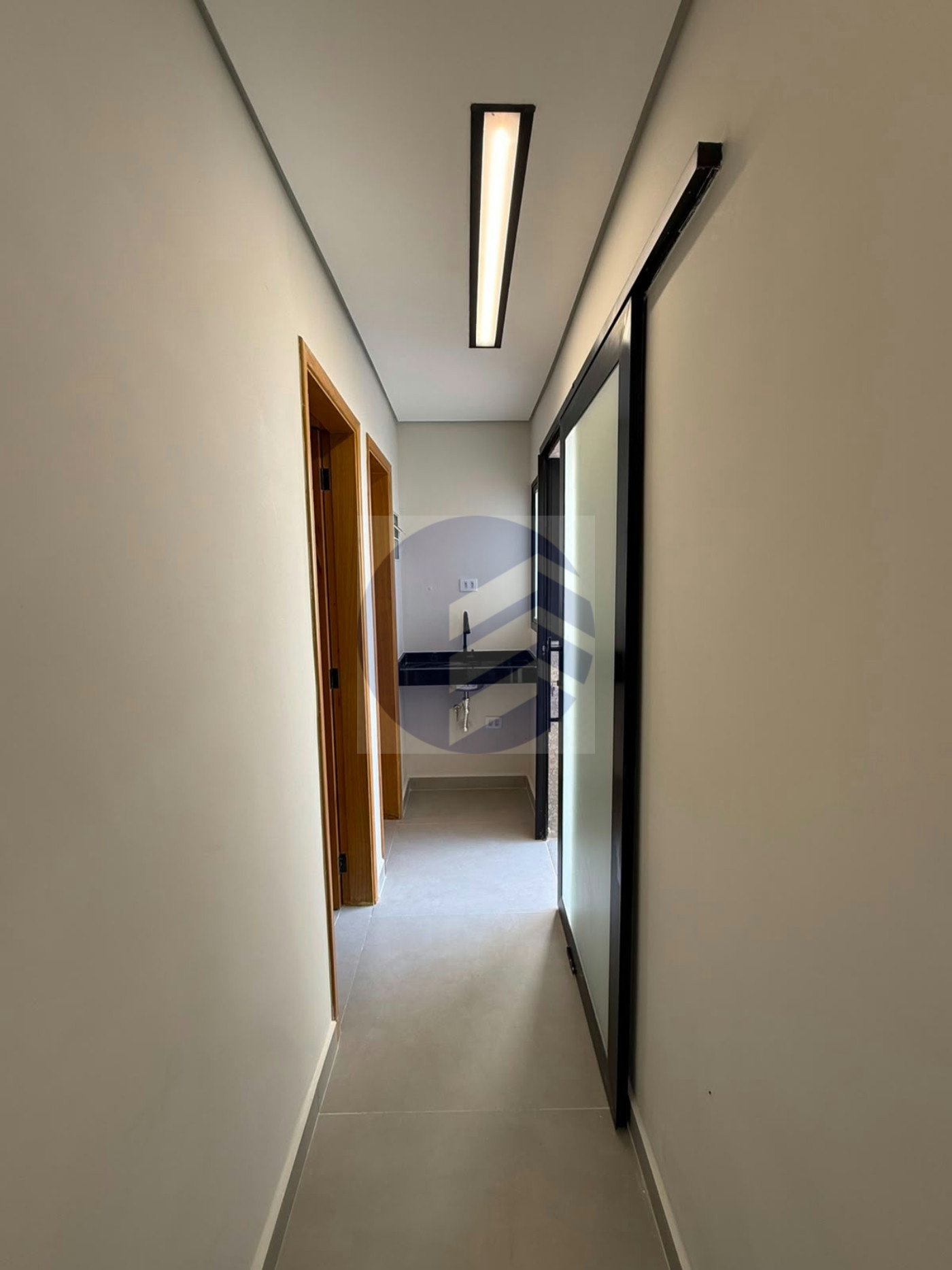 Sobrado à venda com 6 quartos em Vila Universitária, São Paulo - SP