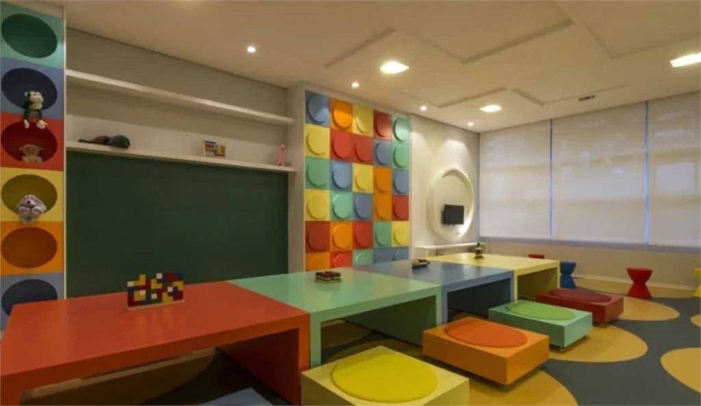 Apartamento à venda com 3 quartos, sendo 1 suíte, em Parque Reboucas, São Paulo, SP